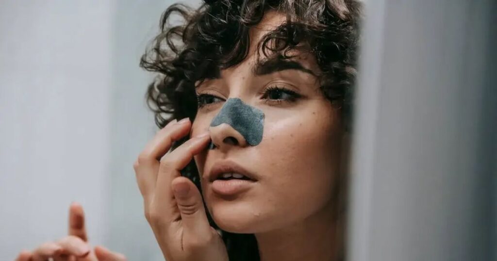 how to remove a blackhead that won't come out